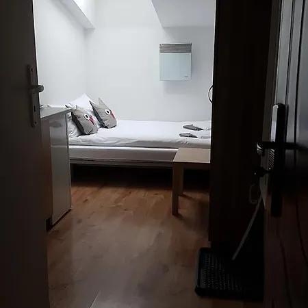 Kfip Double Homestay